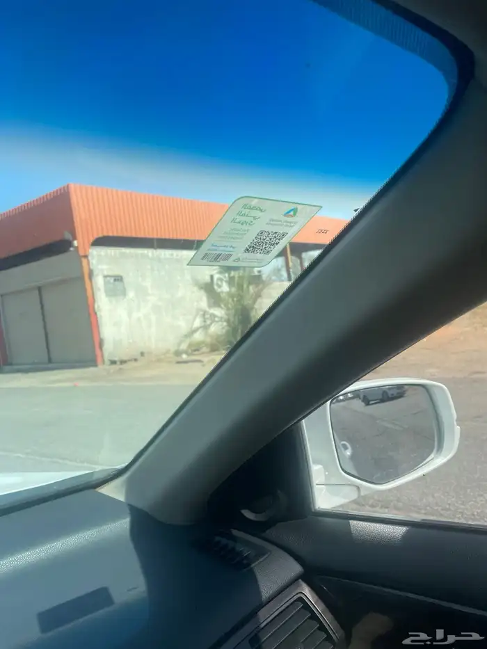 هوندا أكورد سبيشل 2017 ابيض لؤلؤي 21