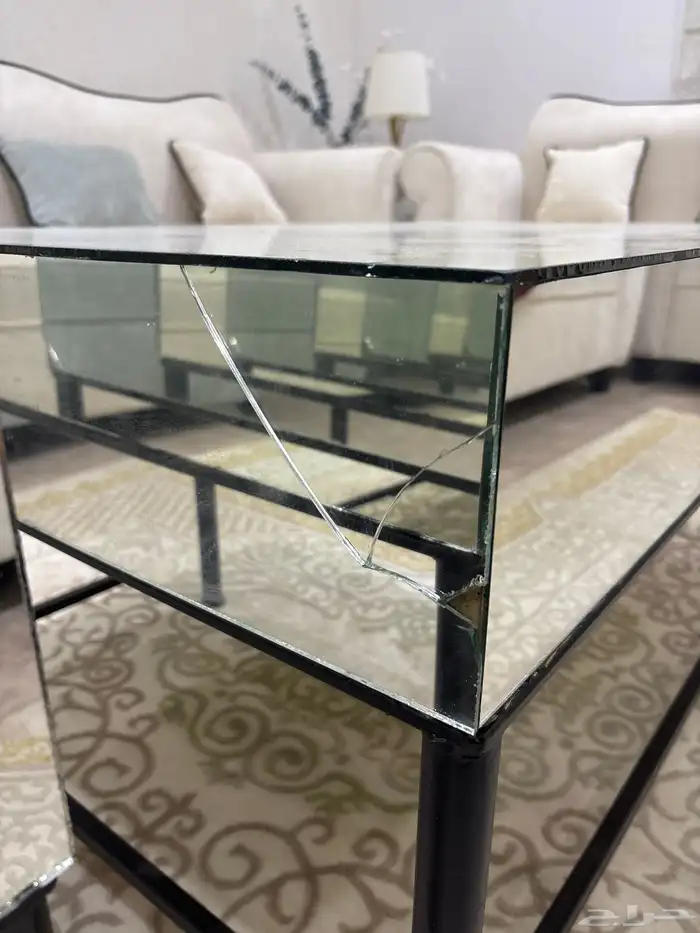 طاولاتين للبيع سبب البيع عدم الحاجه 1