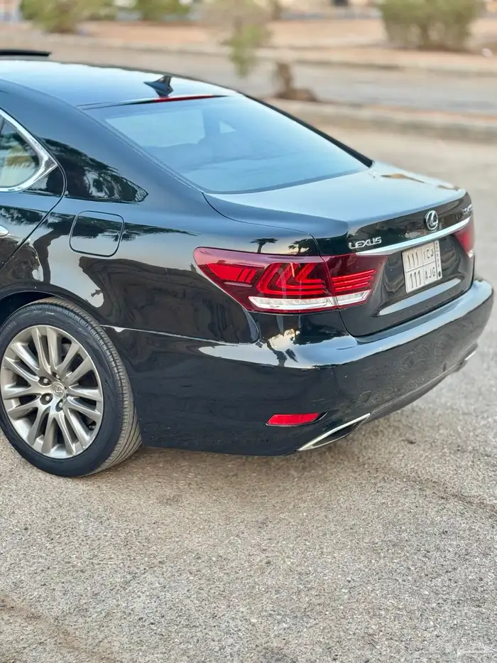 للبيع لكزس ((LS460)) 2013 (سعودي) ((نظيفة)) 15