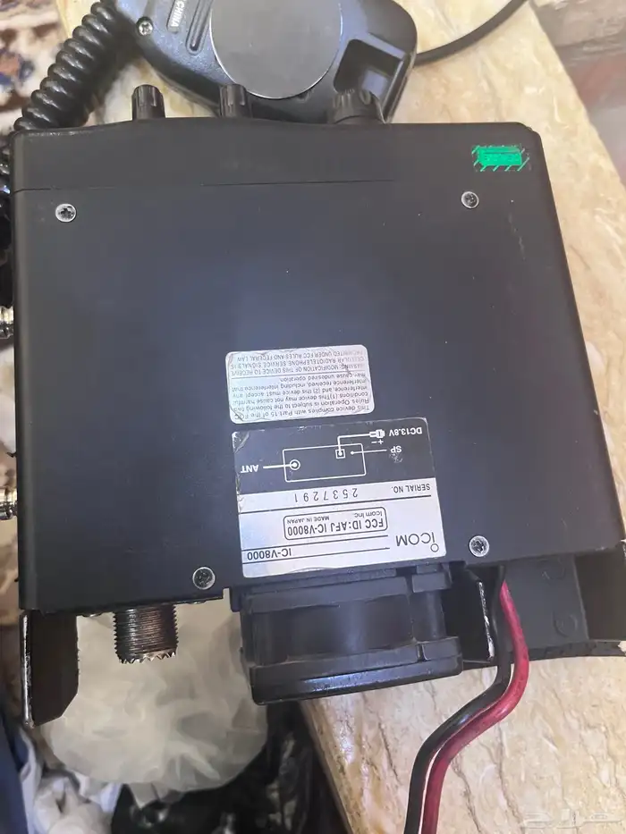 جهاز ايكم 8000مستخدم نظيف شرط إرسال واستقبال 2