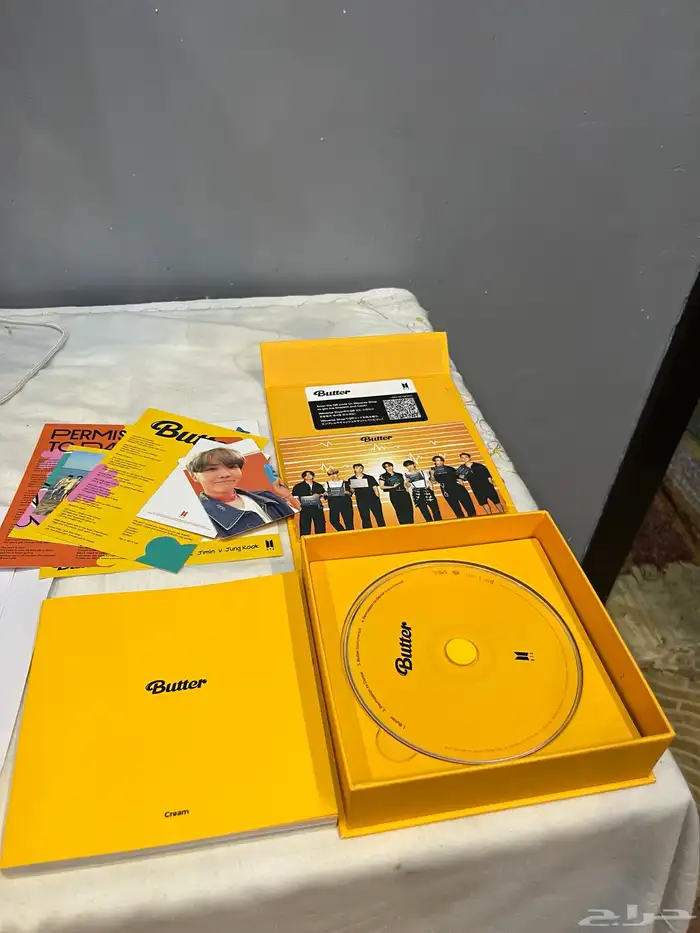اللبومات بتس (فيها حقائب واشياء كثيره لصقات) اليوم bts 6