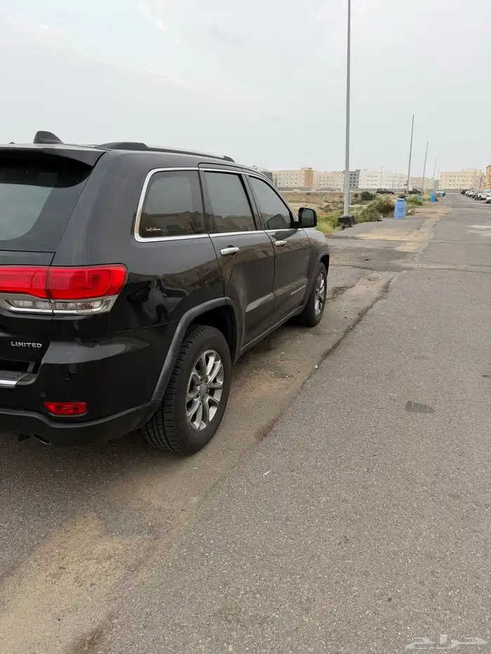 جيب شروكي فل كامل 2015ليمتد 6