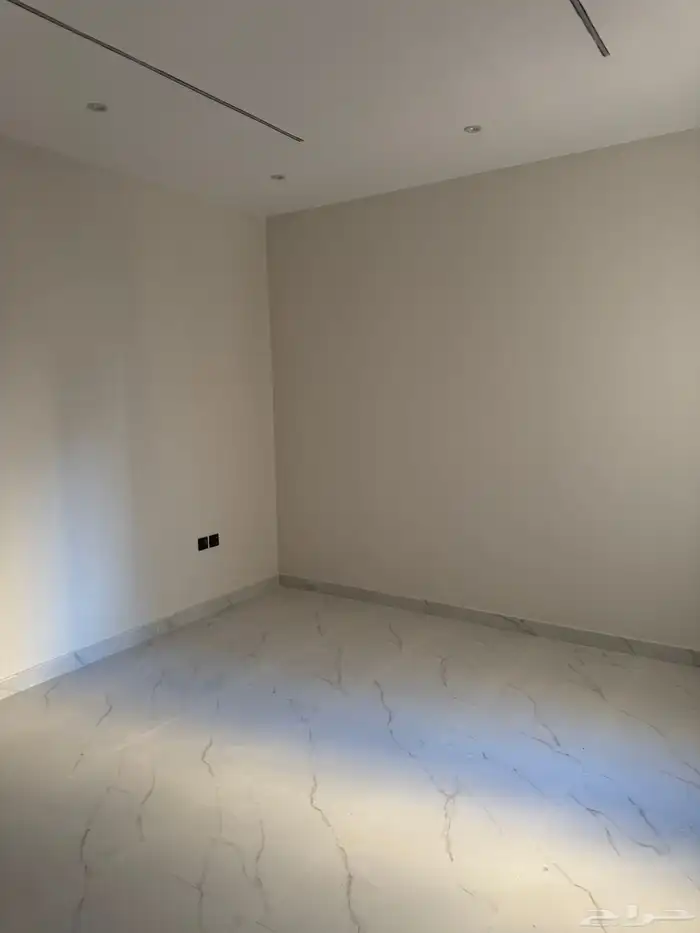 للبيع عمارة جاهزة للسكن في مخطط السلام 2