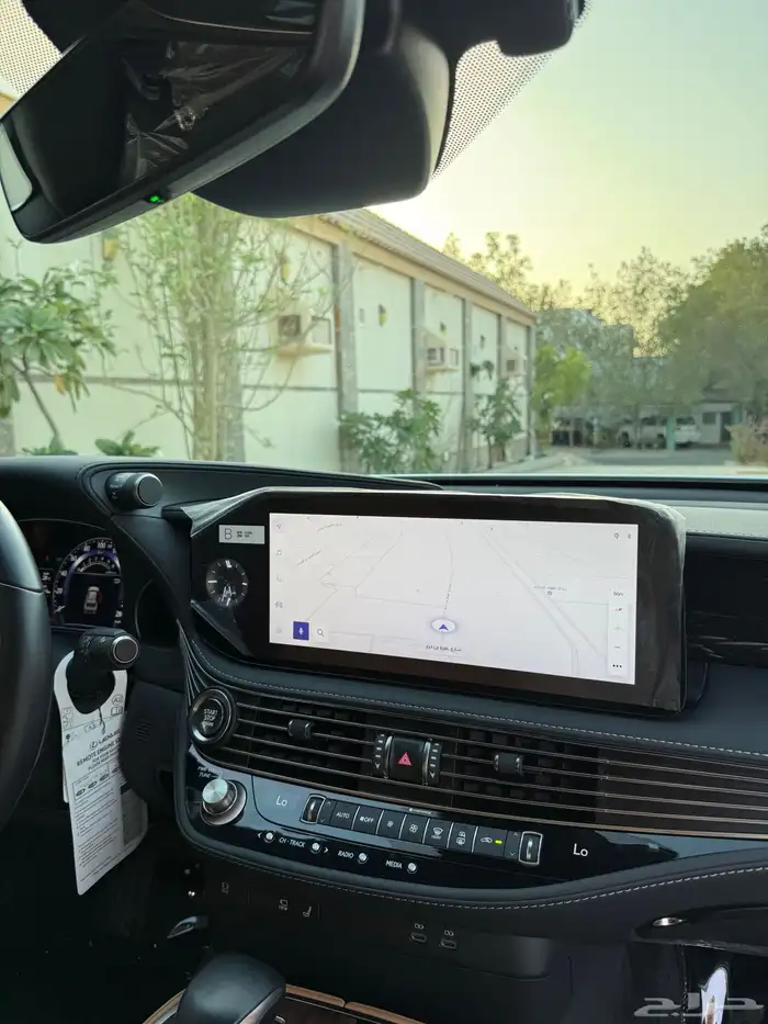 لكزس LS350 23