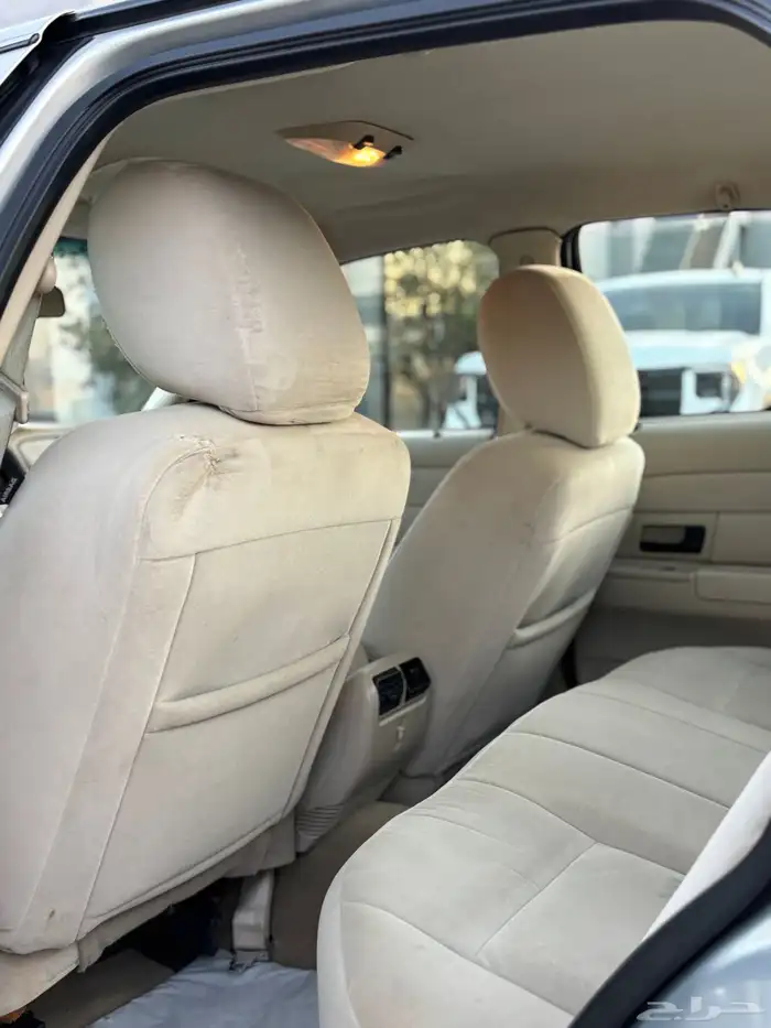 فورد كراون فكتوريا 2012 12