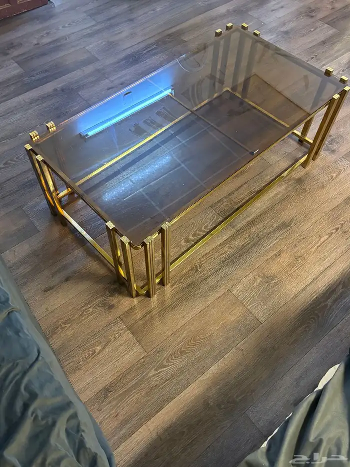 طاوله للبيع 4