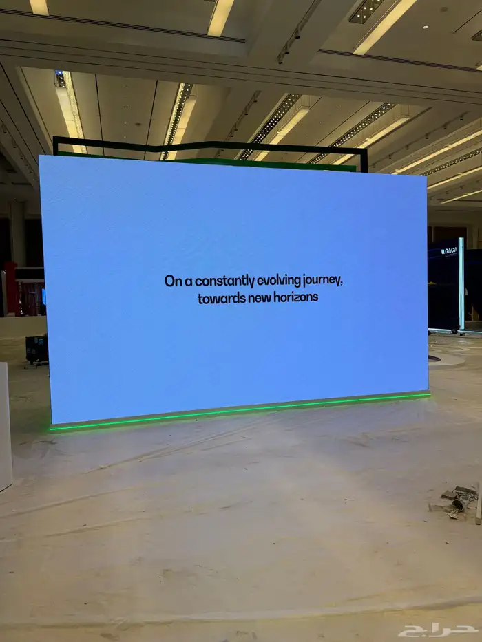 تأجير ومعدات شاشات عملاقه 63