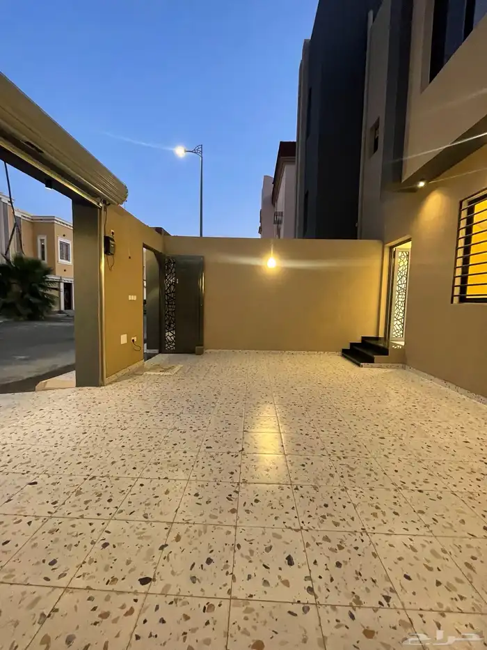 للبيع دور ارضى بحوش وسيع من 550 الف شمال الخميس مخطط 6 4