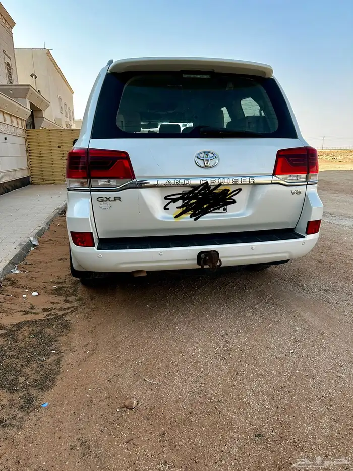 لاندكروزر 2016 ثمانية سرندل فل كامل انا المالك الاول 3