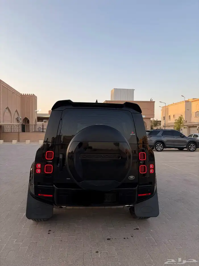 ديفندر 2023 12