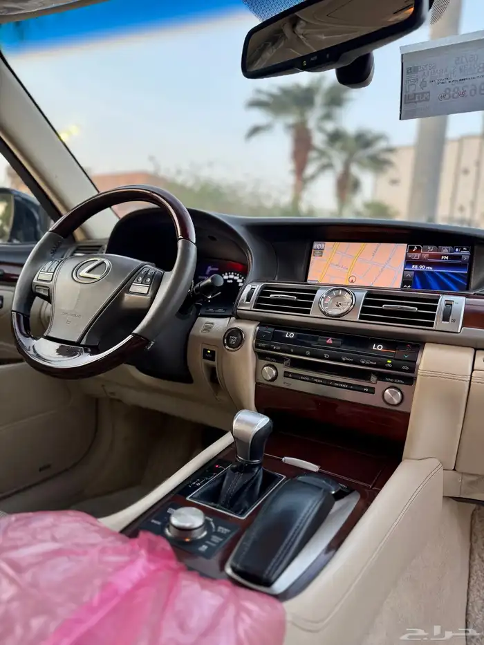 للبيع لكزس ((LS460)) 2013 (سعودي) ((نظيفة)) 48