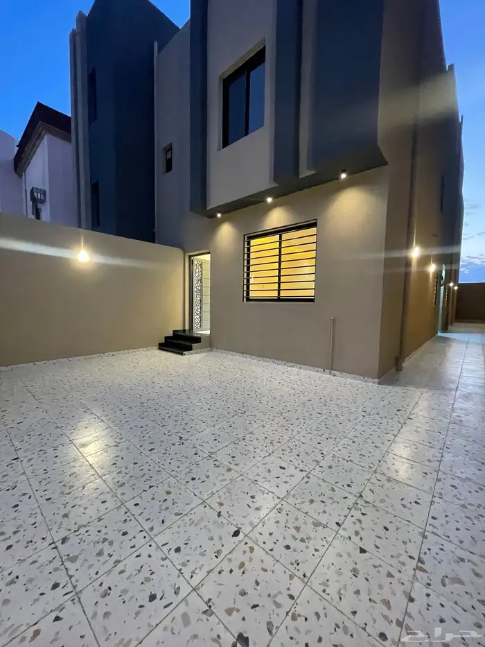 للبيع دور ارضى بحوش وسيع من 550 الف شمال الخميس مخطط 6 3