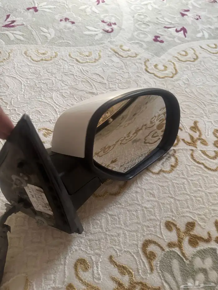 مراية يوكن يمين اصليه 2010 0