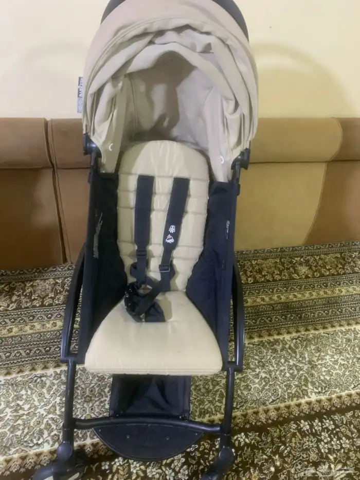 يويو عربة اطفال خفيفة وسهلة الفتح والاغلاق و تدخل الطائرة 2