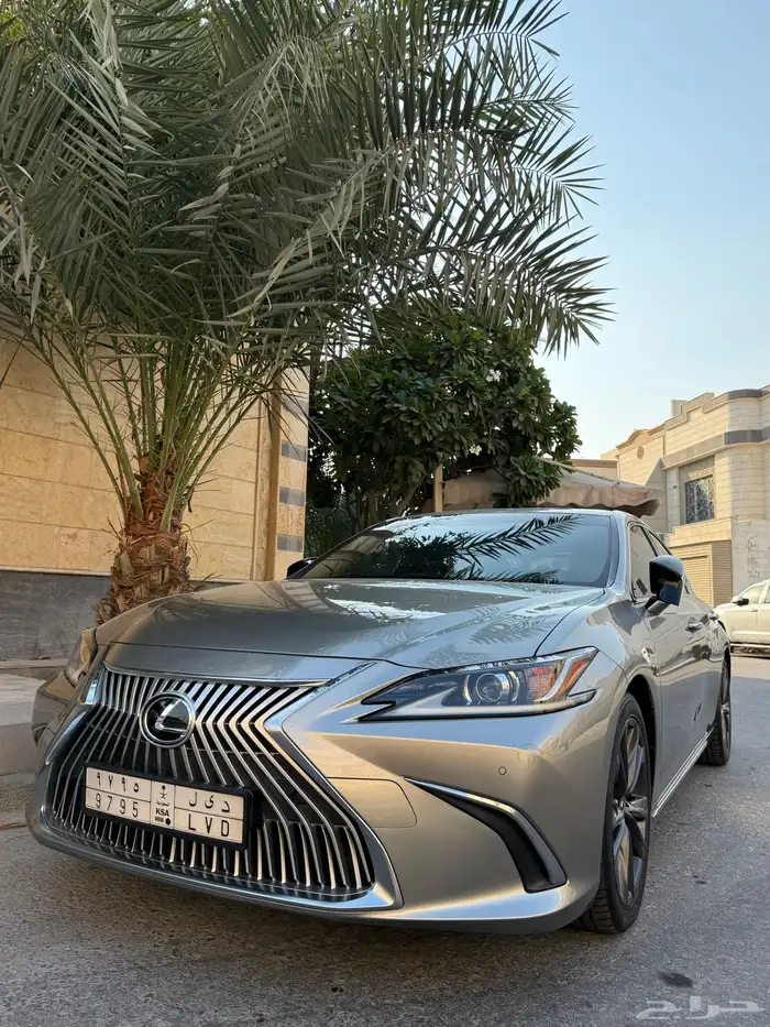 لكسسز ES350 1