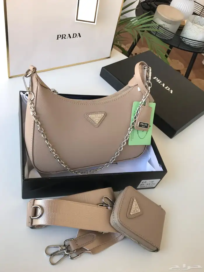 شنط ماركات عوالسعر عرض لفتره محدوده شنطه165  و3شنط ب370 53