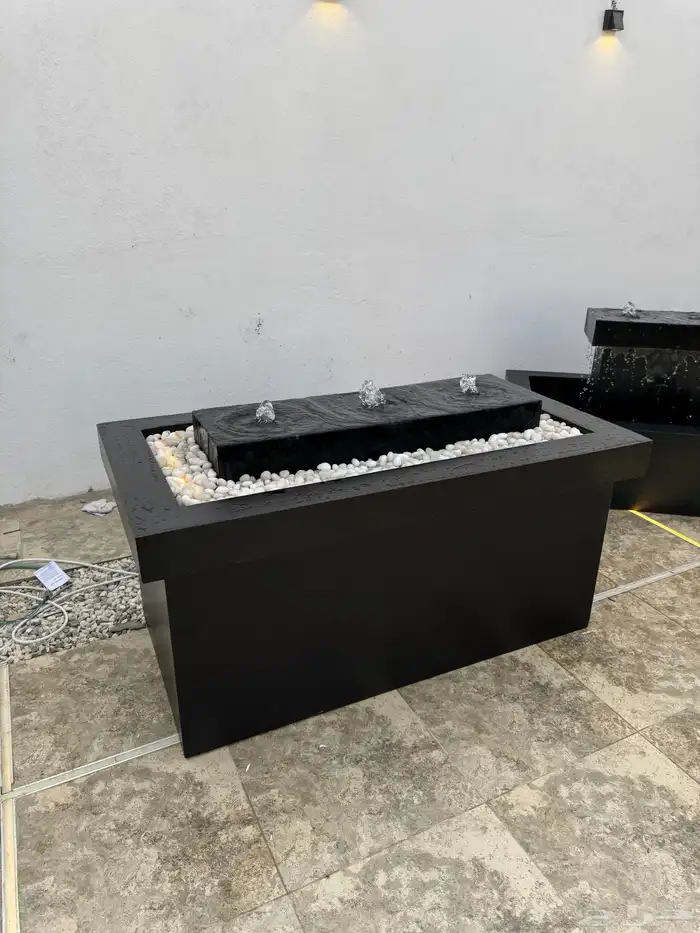 نوافير وشلالات فيبر جلاس متنقله تقدر تتكم في المقاس ولون 2