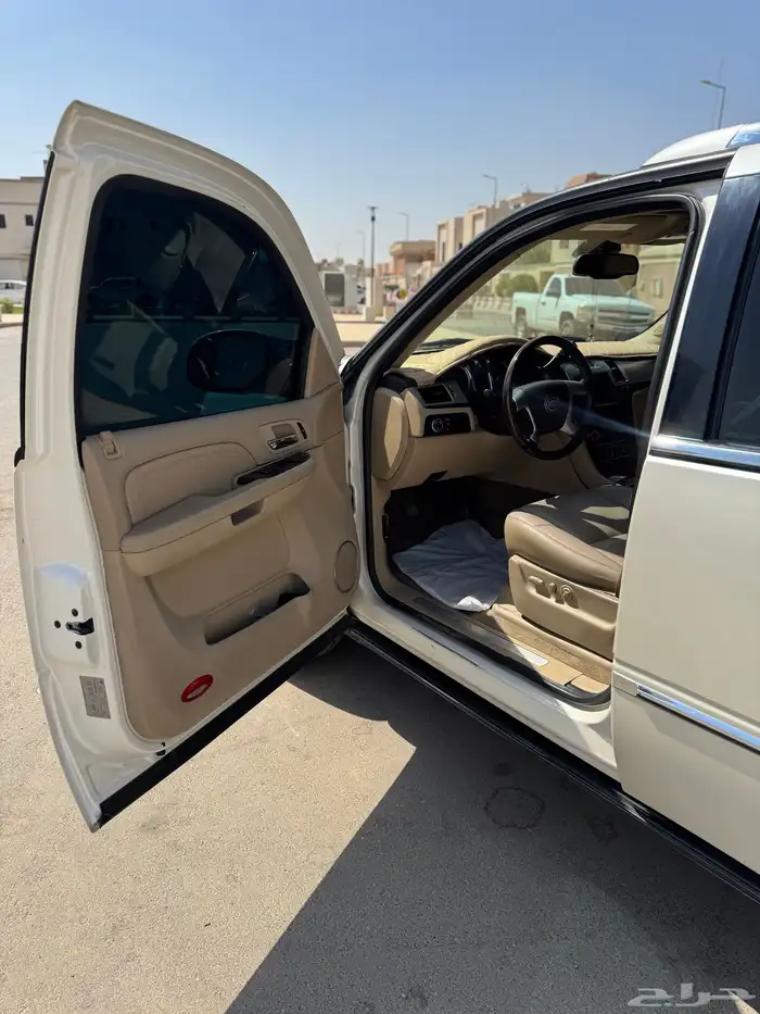 كاديلاك اسكاليد 2009 للبيع فل كامل قمه النظافه حوض 29