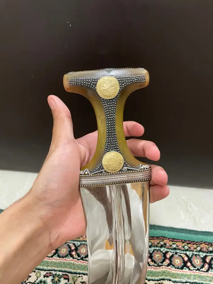 جنبية كفو 4