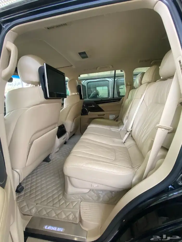 لكزس LX570 2021 7