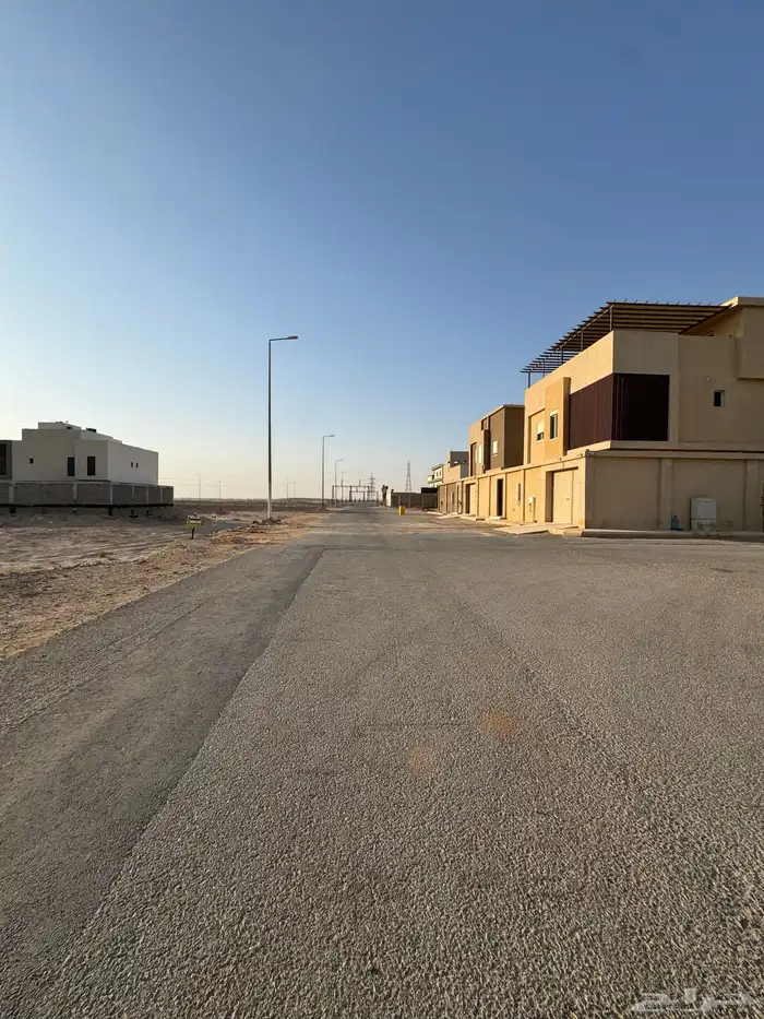 للبيع ارض الخرج حي الغدير 2