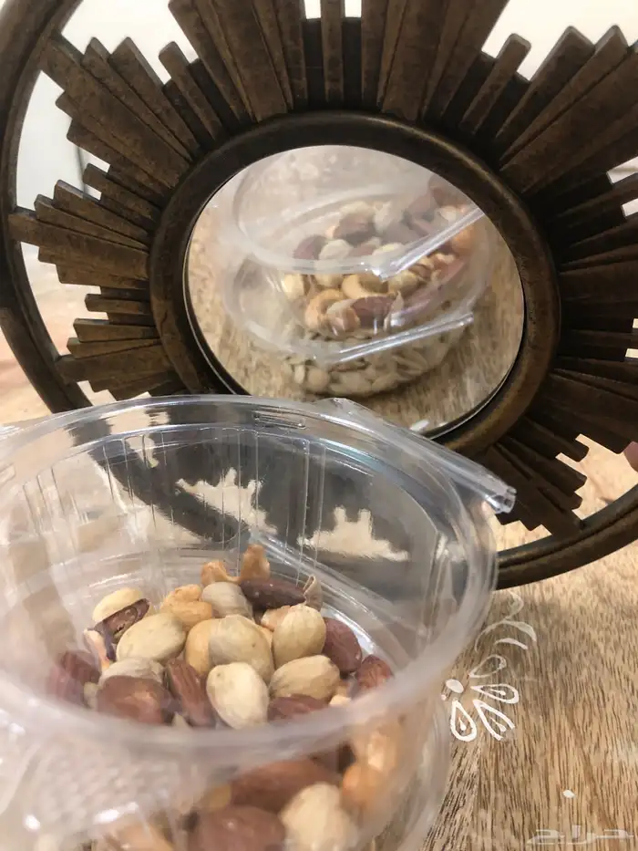 مراية دائرية بشكل فخم 0