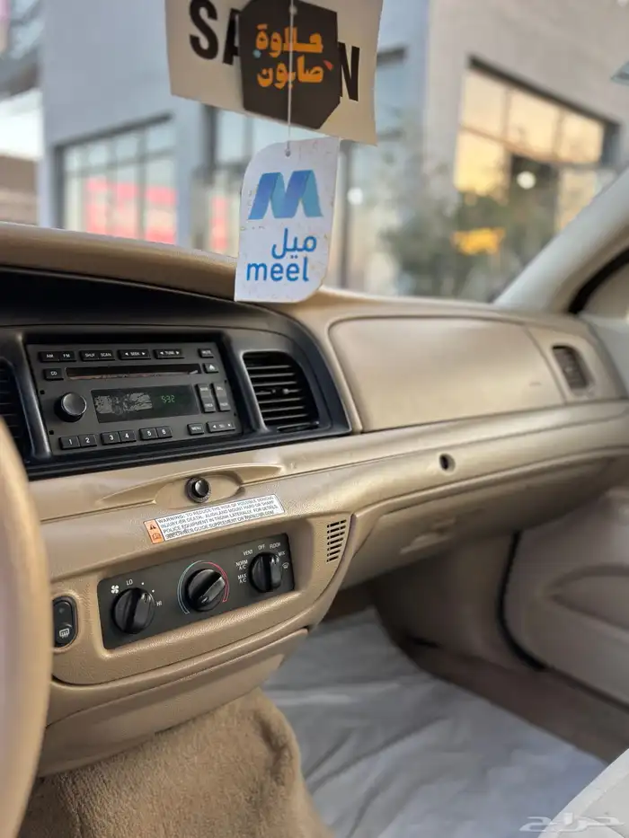 فورد كراون فكتوريا 2012 11