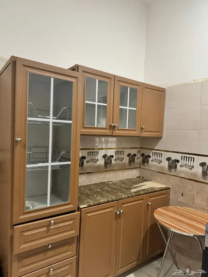 اثاث وأدوات كهربائية ممتازه 4