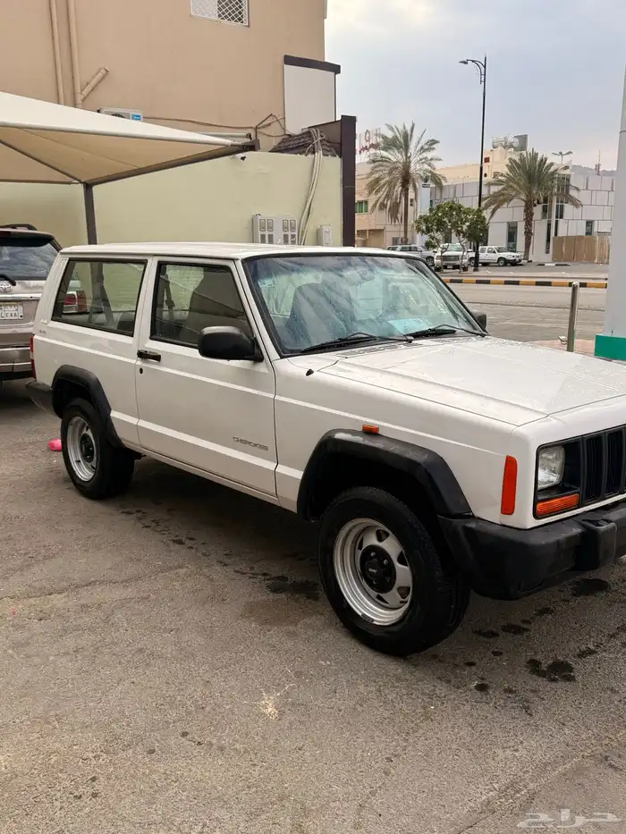 جيب شروكي مديل 2000 مخزن 1