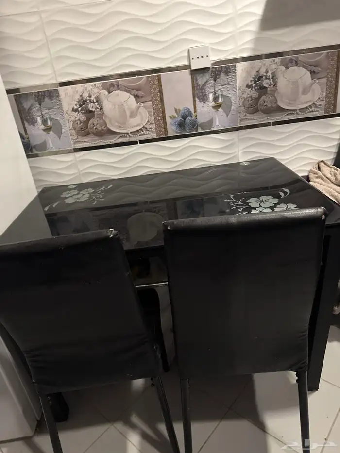 طاولة طعام للبيع 1