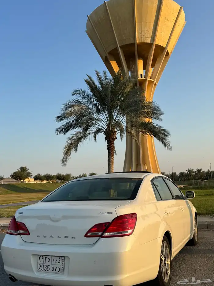 للبيع افالون مديل 2007 10