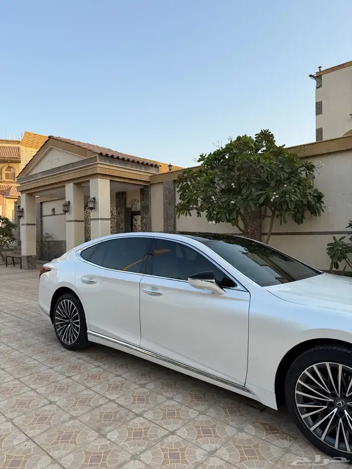 لكزس LS350 3