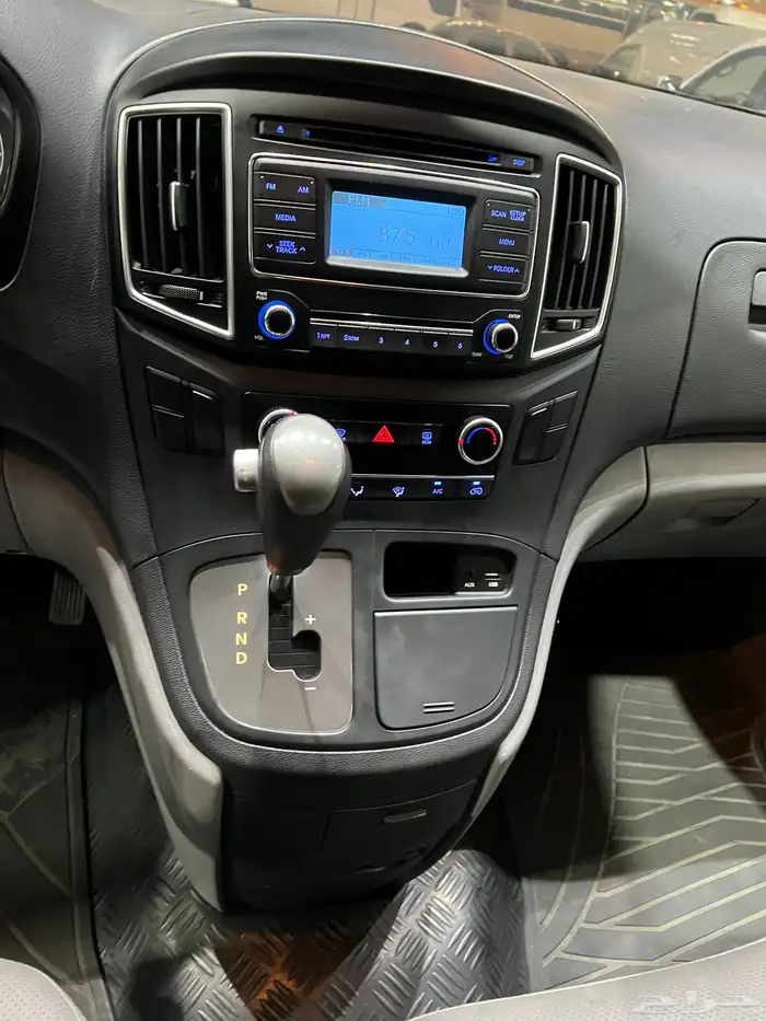 للبيع هونداي H1 2019 بضاعه ديزل وارد كوريا 7