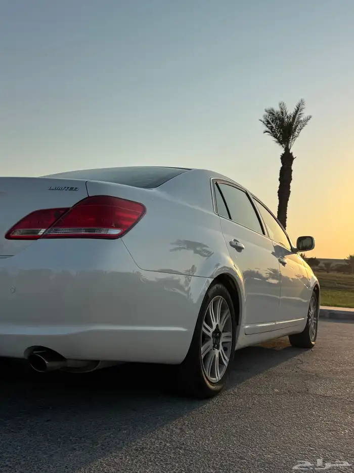 للبيع افالون مديل 2007 6