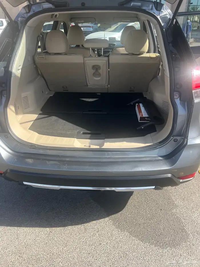 نيسان إكس-تريل 2018 رمادي 9