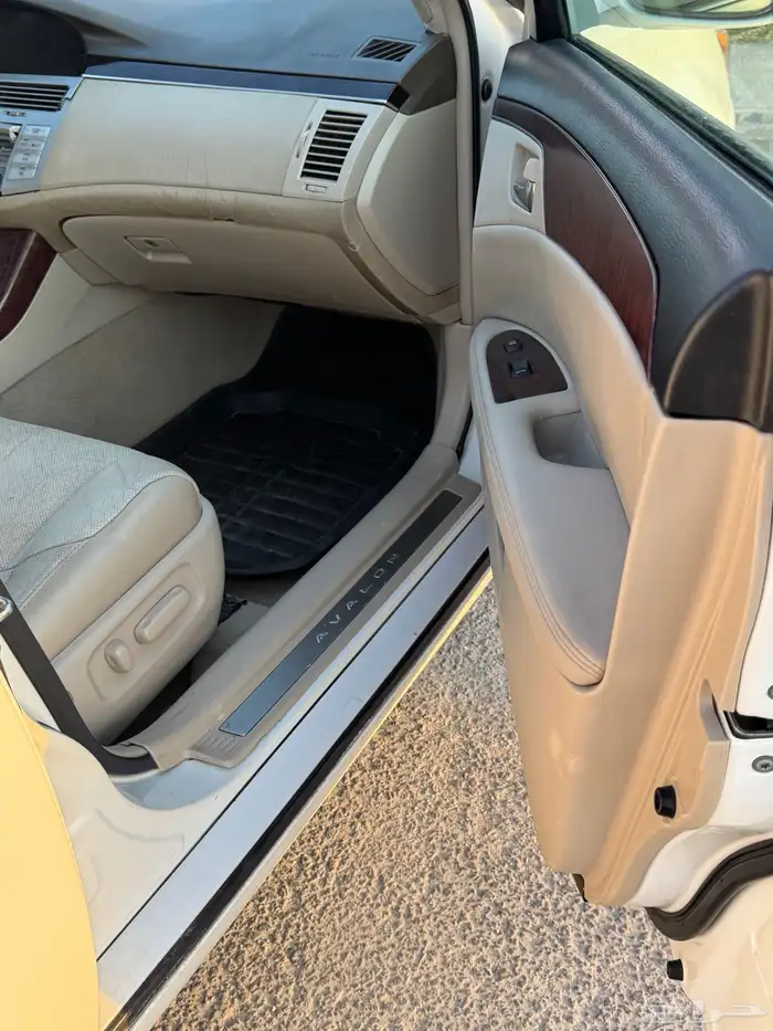 للبيع افالون مديل 2007 19