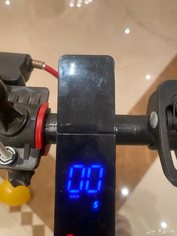 اسكوتر كهربائي 4
