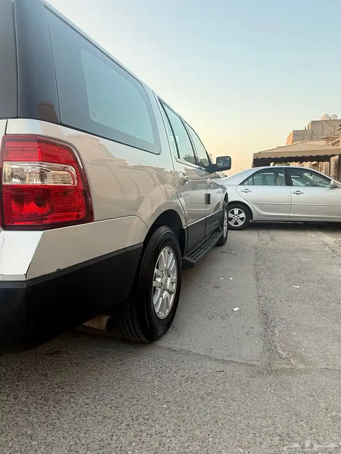 فورد اكسبيدشن 2013 نظيف جدا بدي وكالة 9