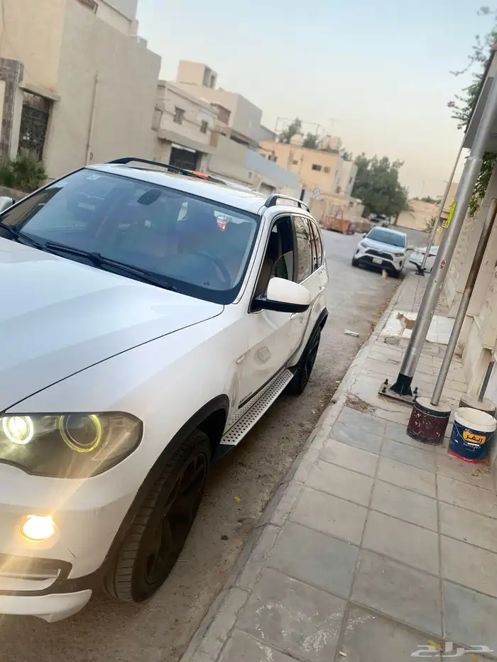 للبيع او البدل bmw x5 2009 4.8 11