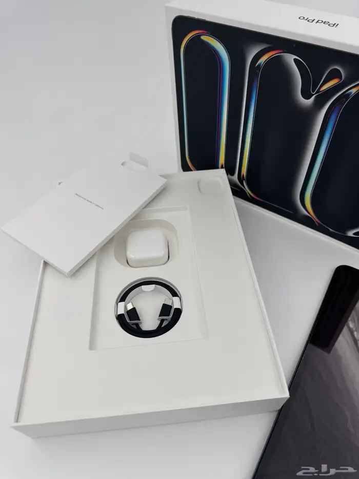 ايباد برو 13 انش ام4 نانو 1 تيرا iPad Pro 13  m4 nano 9