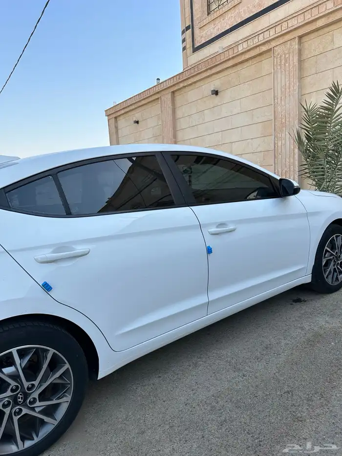 النترا 2020 فل كامل مقاعد مخمل 4