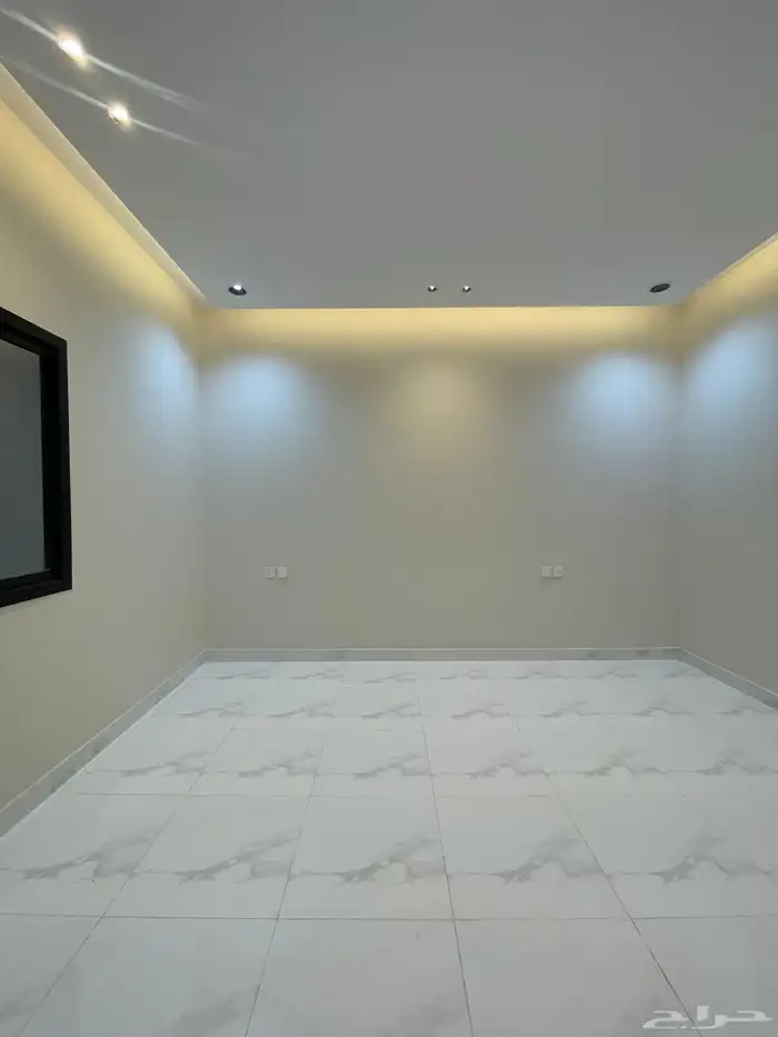 للبيع دور ارضى بحوش وسيع من 550 الف شمال الخميس مخطط 6 21