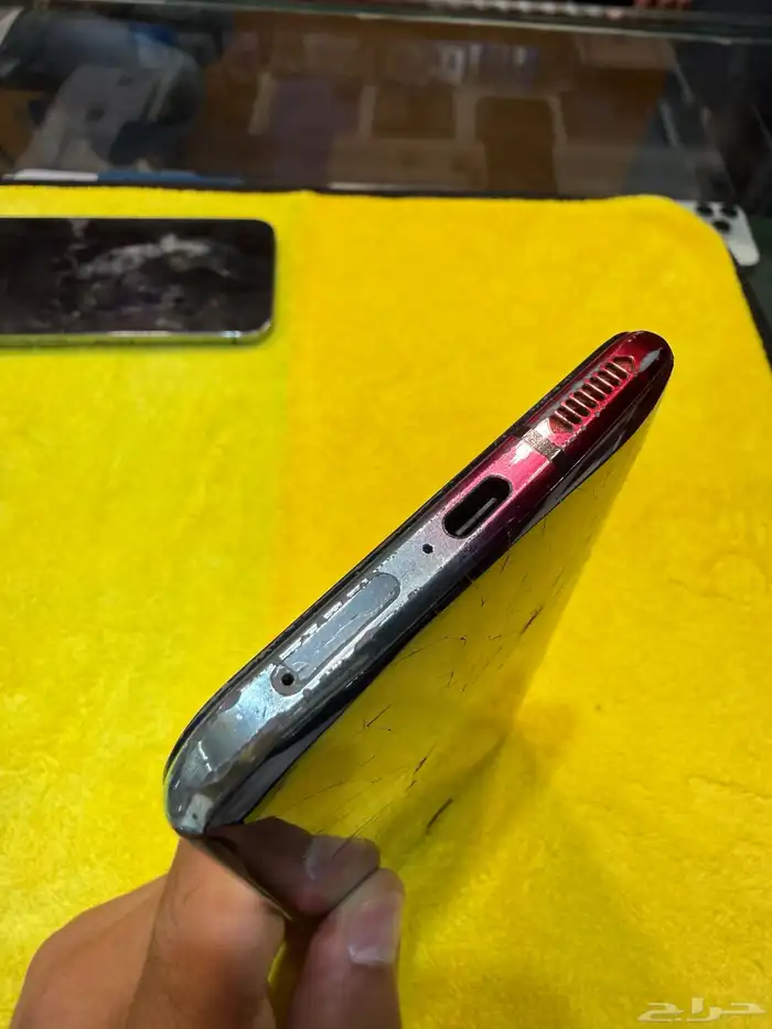 ردمجيك G5 . 256 قيقاء اموره طيبة فيه كسر فالظهرية 7