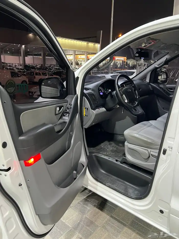 للبيع هونداي H1 2020 بضاعه ديزل وارد كوريا 5