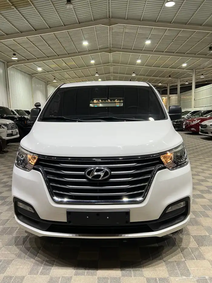 للبيع هونداي H1 2020 بضاعه ديزل وارد كوريا 1