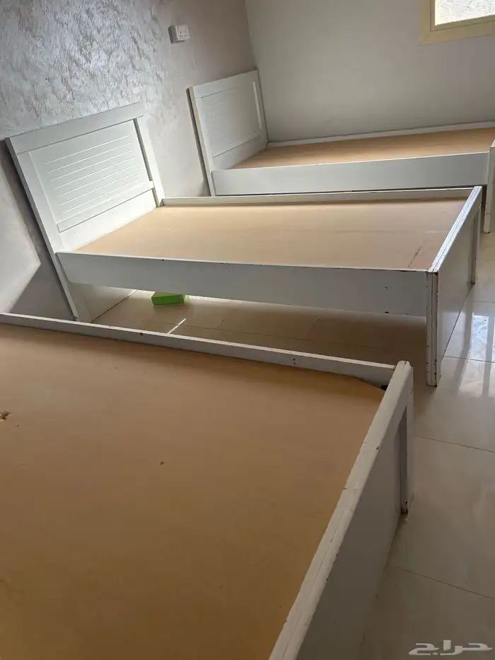 مفروشات مستعملة بحالة جيدة للبيع بداعي السفر 5