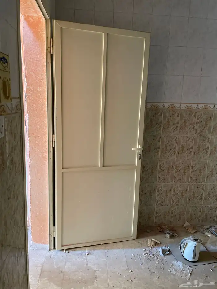 باب المنيوم 0