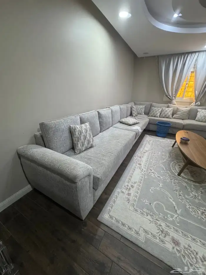 طقم كنب وطاولة طعام 1