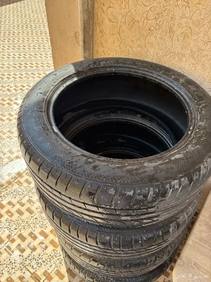 كفرات تشارجر دوج مقاس 235 55 18 15