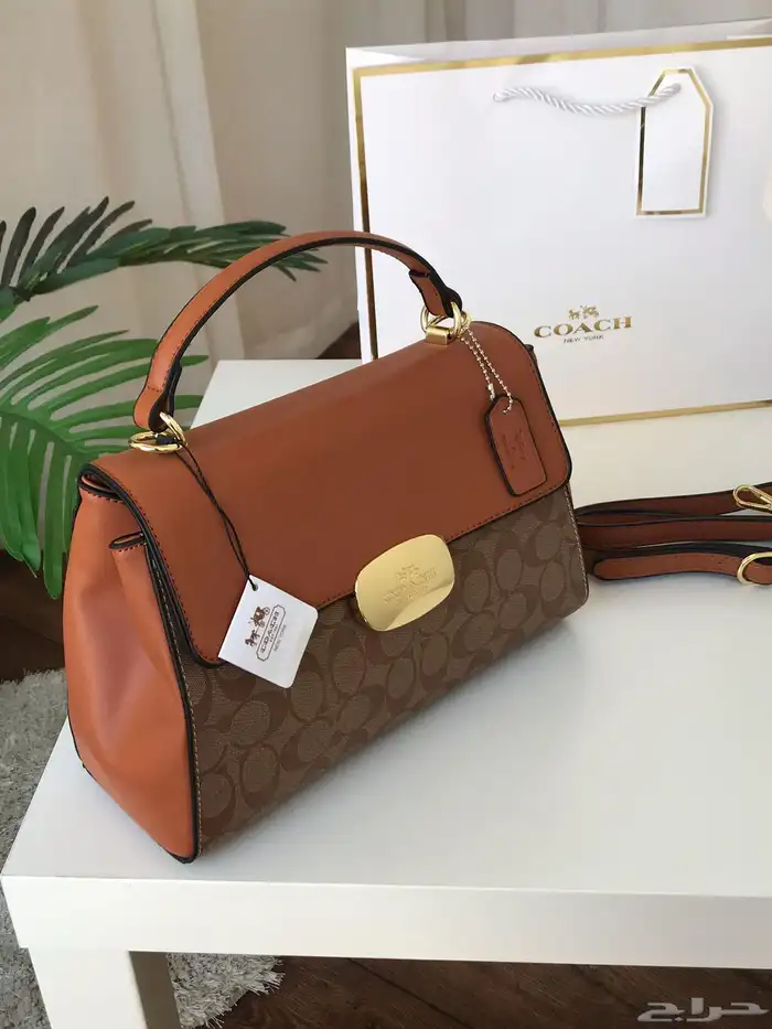 شنط ماركات عوالسعر عرض لفتره محدوده شنطه165  و3شنط ب370 62